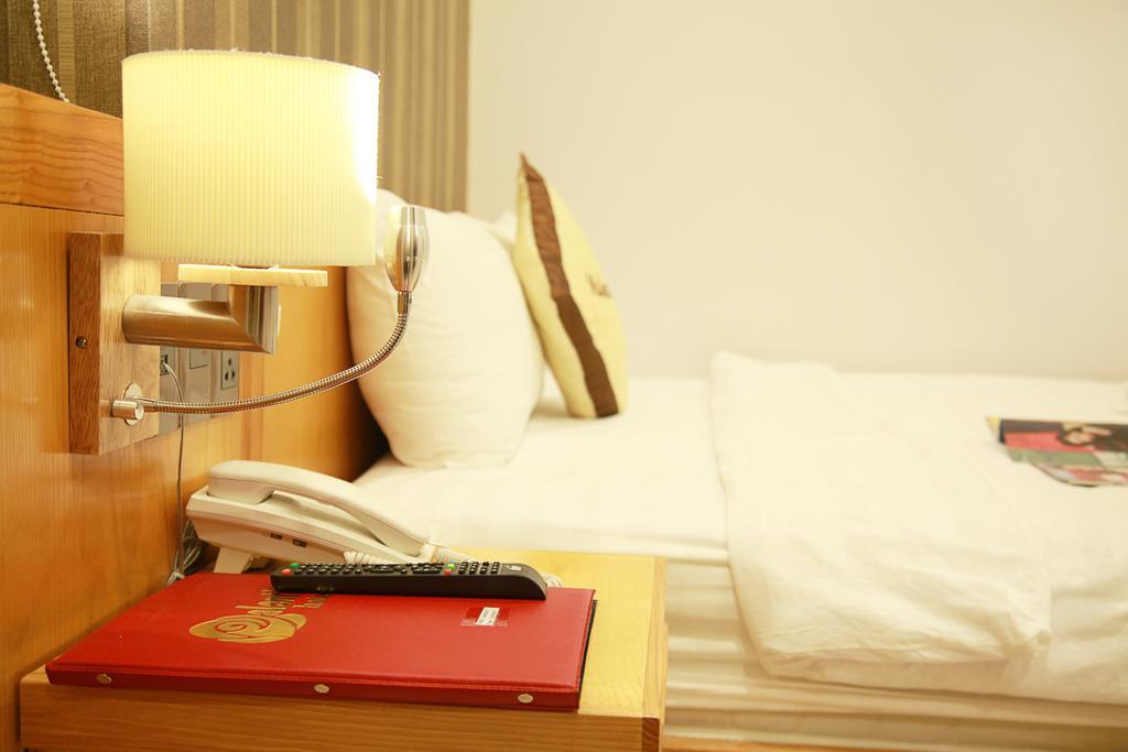 Valentine Hotel Дананг Екстериор снимка